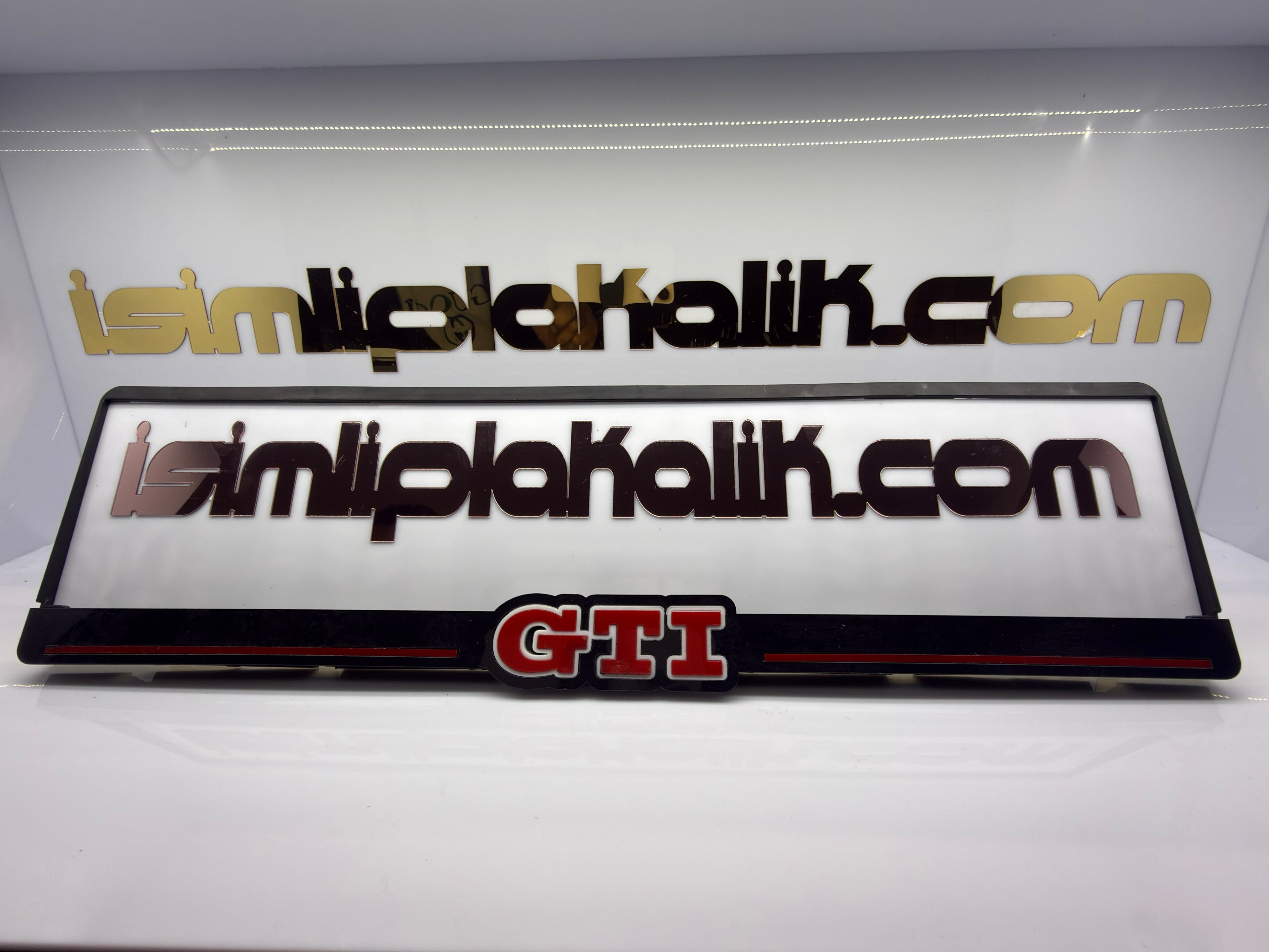 GTI Logolu Siyah Parlak Pleksi Plakalık Seti