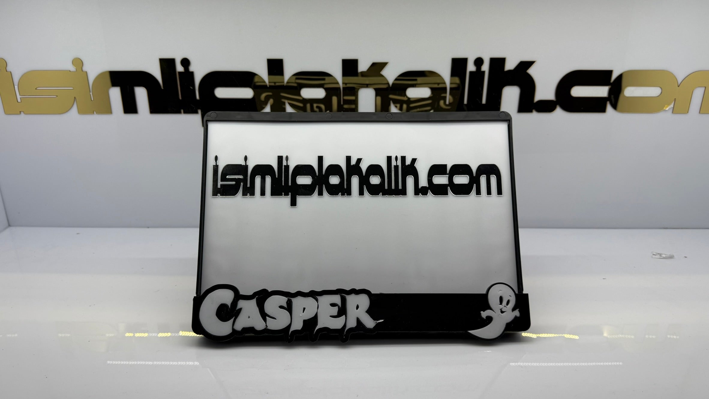 Casper Yazılı Siyah Parlak Pleksi Motorsiklet Plakalık