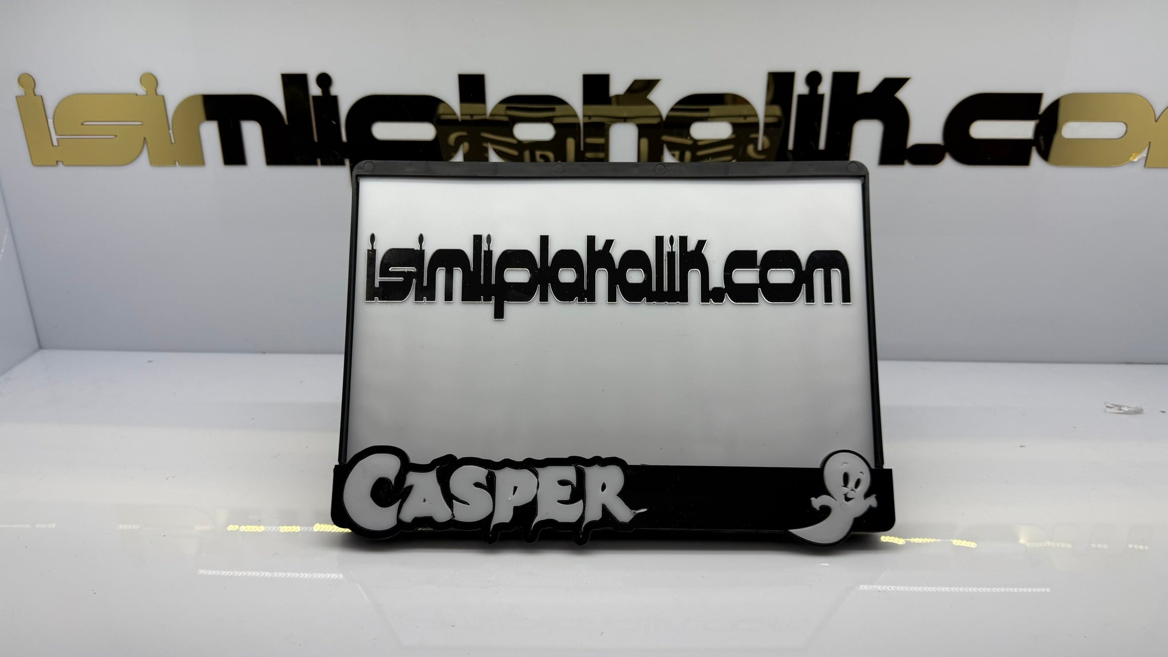 Casper Yazılı Siyah Parlak Pleksi Motorsiklet Plakalık