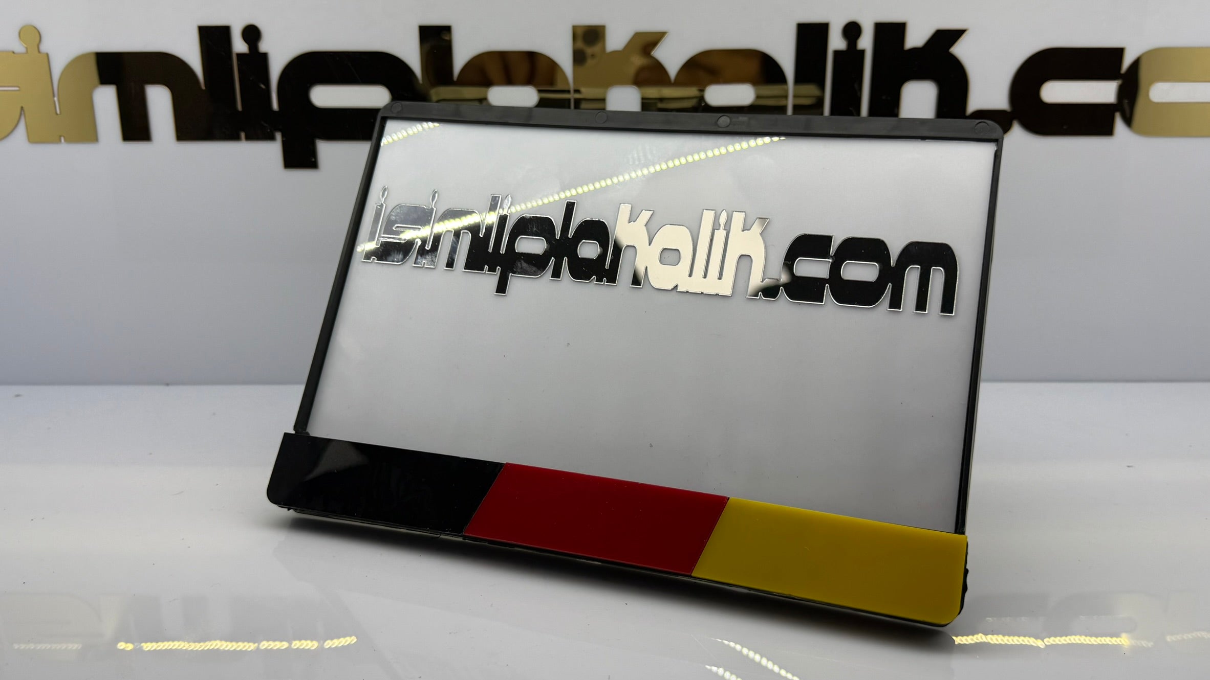 Almanya Bayraklı Siyah Pleksi Motorsiklet Plakalık